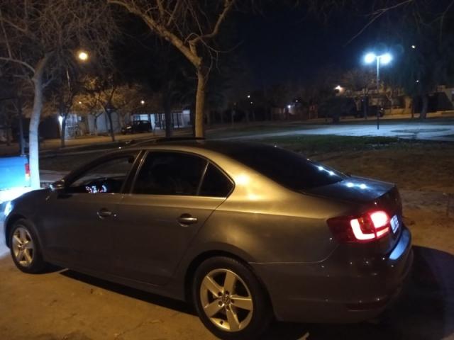 Volkswagen Vento 2014 Luxury 2.5 Dsg (automático) Cuero Top De Game. Gnc 5ta Generación Para 5 Cilindros.