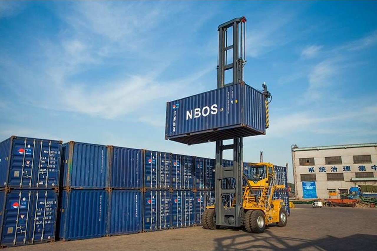 Apilador Porta Contenedores Xcmg Xc80 - 8 Ton - 18.1 M Altura - Opcional Diesel / Eléctrico - 0km