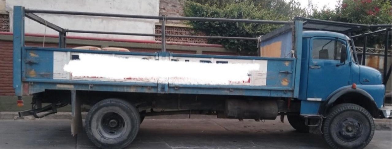 Camion Aa  Mercedes Benz 1114 1978  Direccion Hidraulica, Incluye Carrocería  Y Gastos De Trasferencia,  Todo  Incluido