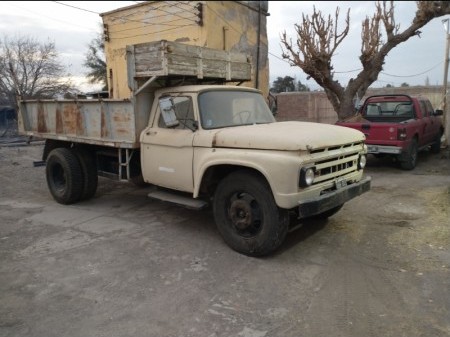 Ford 600 Con Volquete Listo Para Transferir