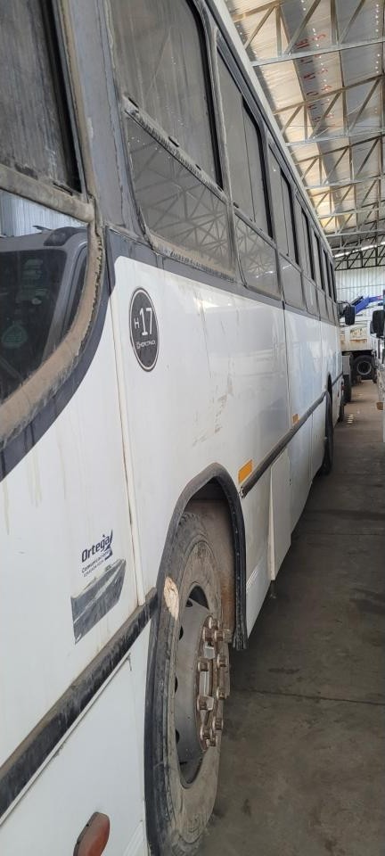 Colectivo Scania  P94   260hp Motor Delantero