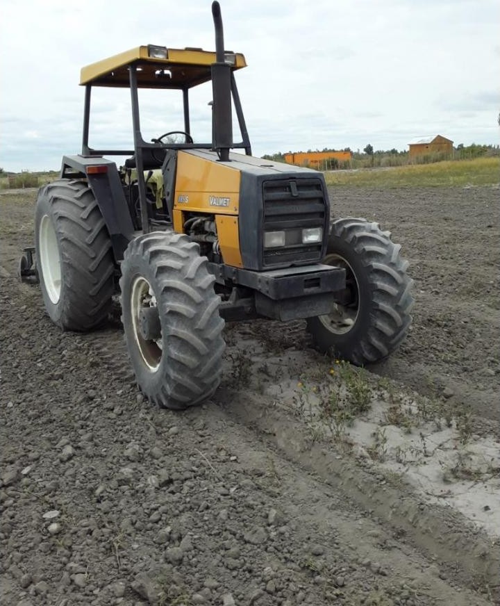 Tractor Valmet 885 S Dt