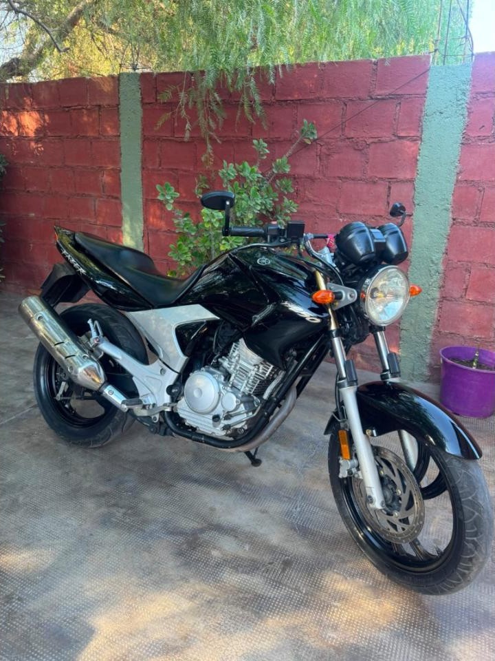 Vendo O Permuto Yamaha Fazer 250 2011