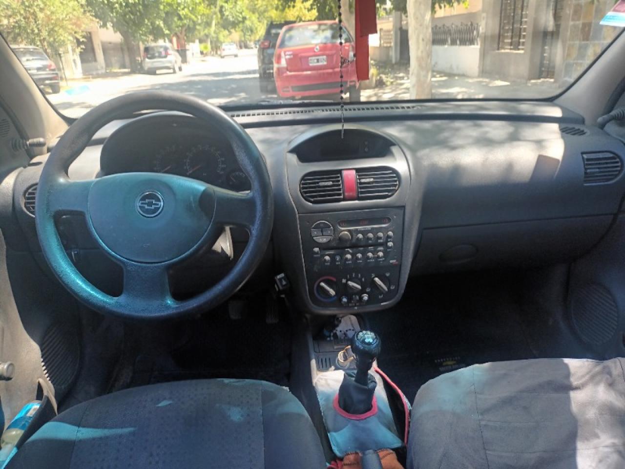 Chevrolet Corsa 2