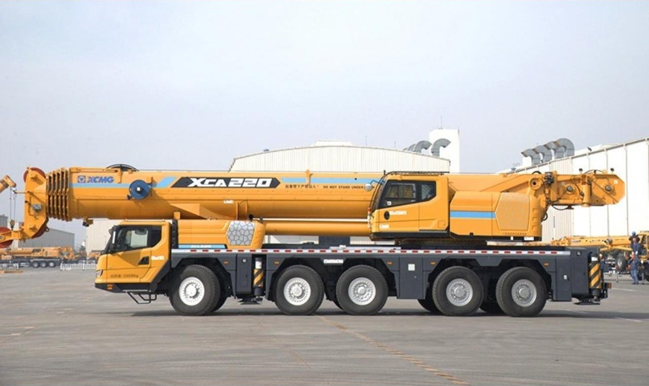 Grua Sobre Camion Xcmg Modelo Xca220h - 220 Tn - Motor Weichai Deutz - 0km