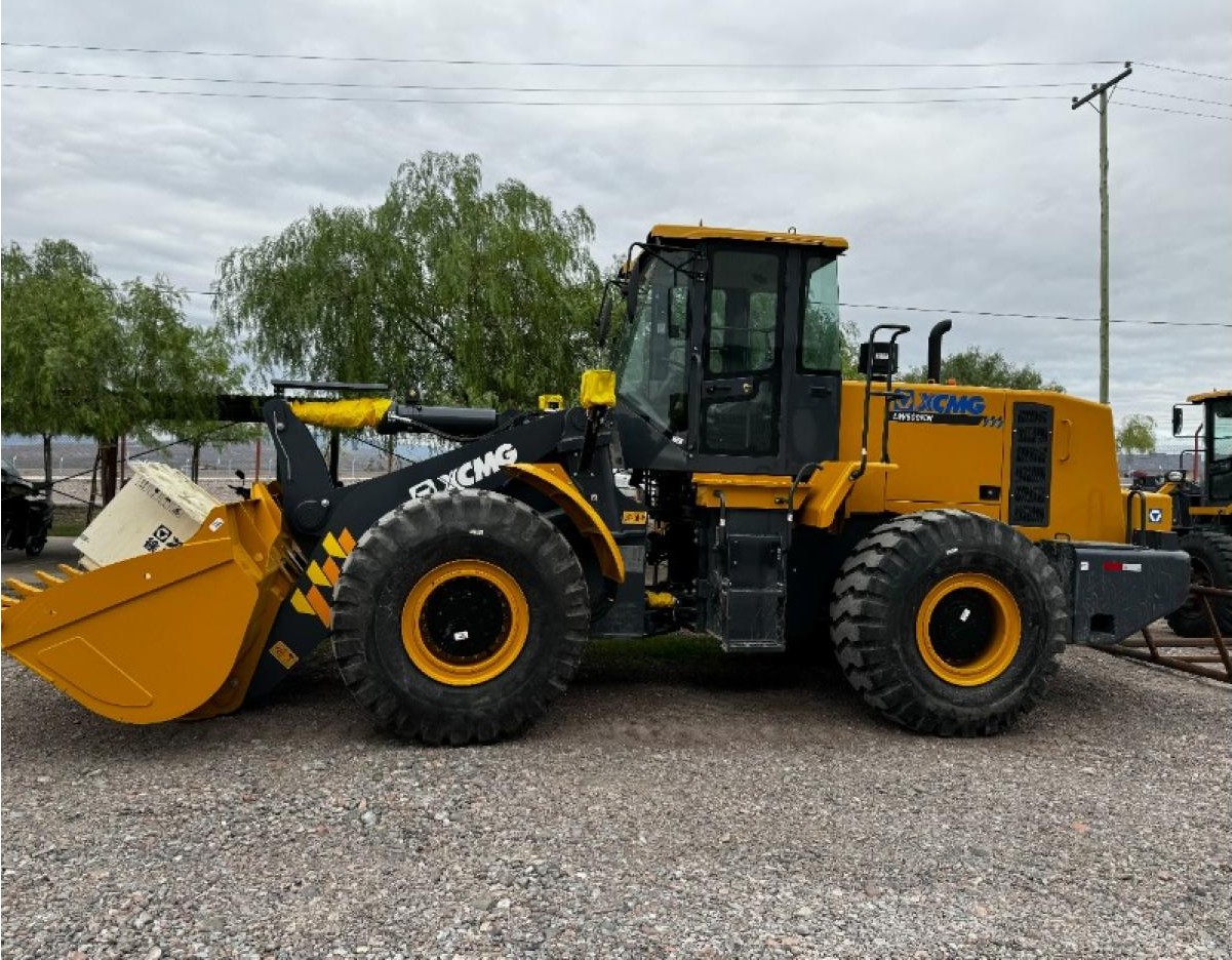 Pala Cargadora Frontal Xcmg Modelo Lw600kn - 3.5 M3 - 6.500 Kg - Motor Weichai Deutz 240 Hp