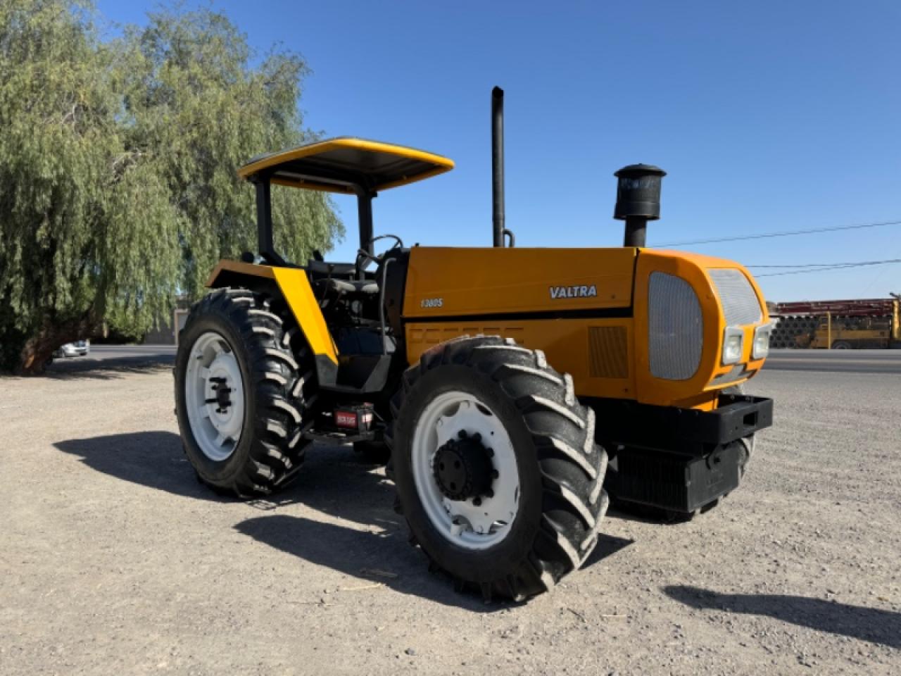 Tractor Valtra 1380 4x4 Turbo 145hp Tercer Punto Control D/h Impecable