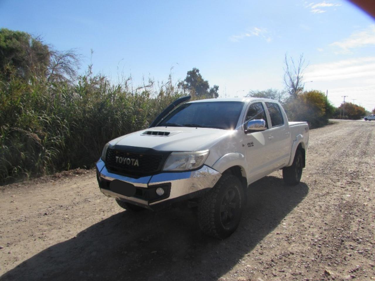 Toyota Hilux 2013 Sr 4x4 Blanca Equipada