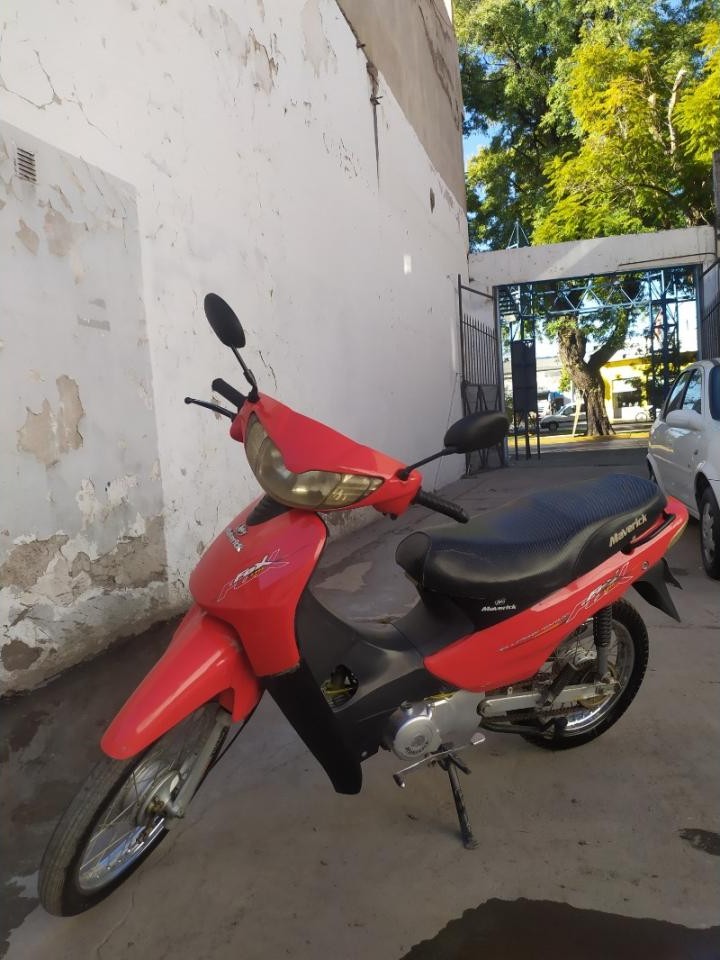 Maverick 110cc 2011 Único Dueño. Totalmente Original. Impecable Estado