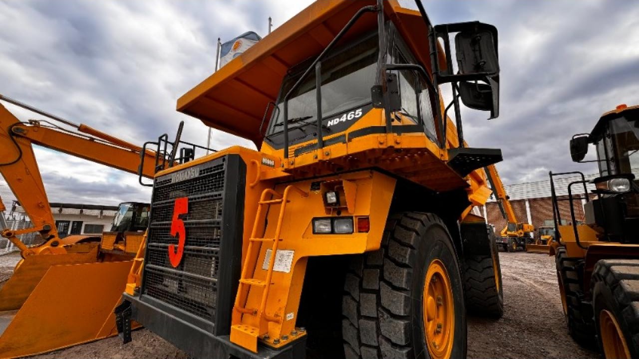Camion Volcador Rigido Komatsu Hd465-7e0 - 55 T - 34 M3