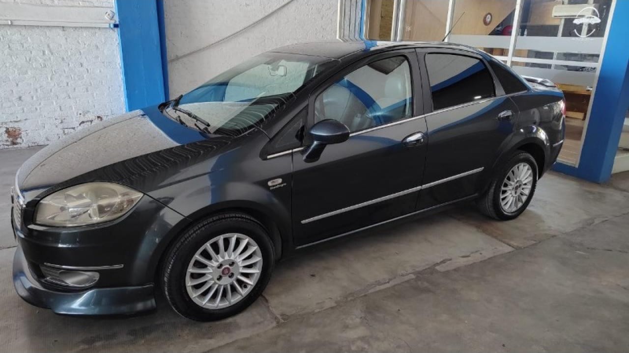 Fiat Línea Dualogic 1.9 16v, 2009