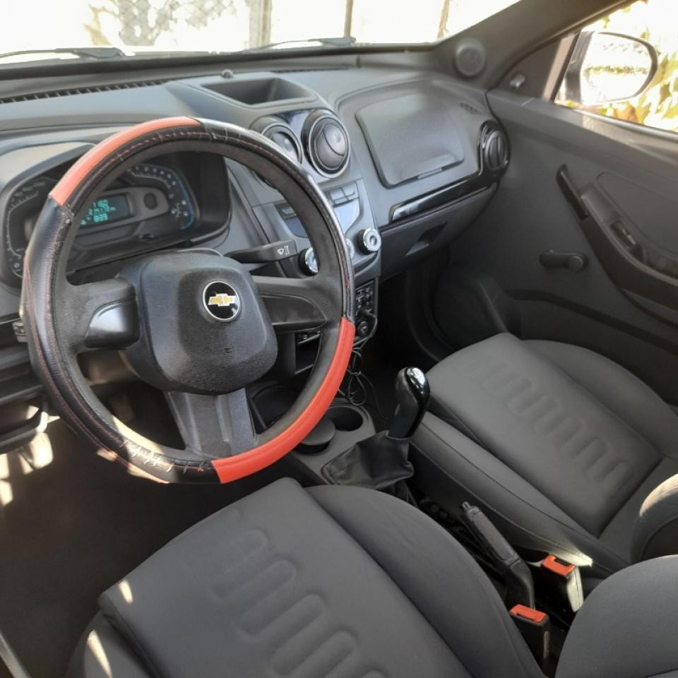 Vendo Chevrolet Agile Titular 1.4  2012