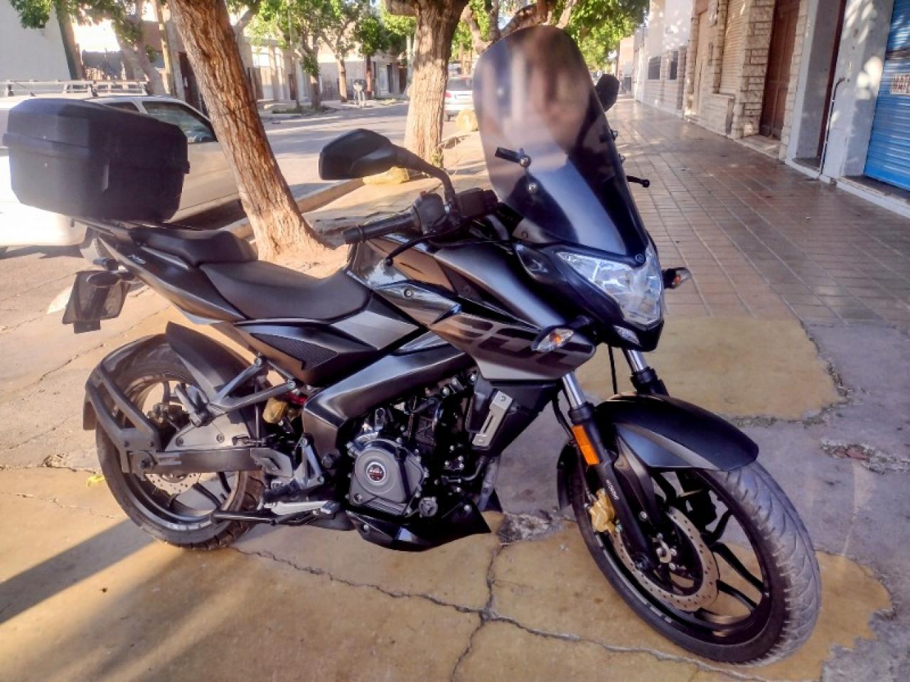 Bajaj Rouser Ns 200, Mod 2022, Titular Al Día. Impecable.
