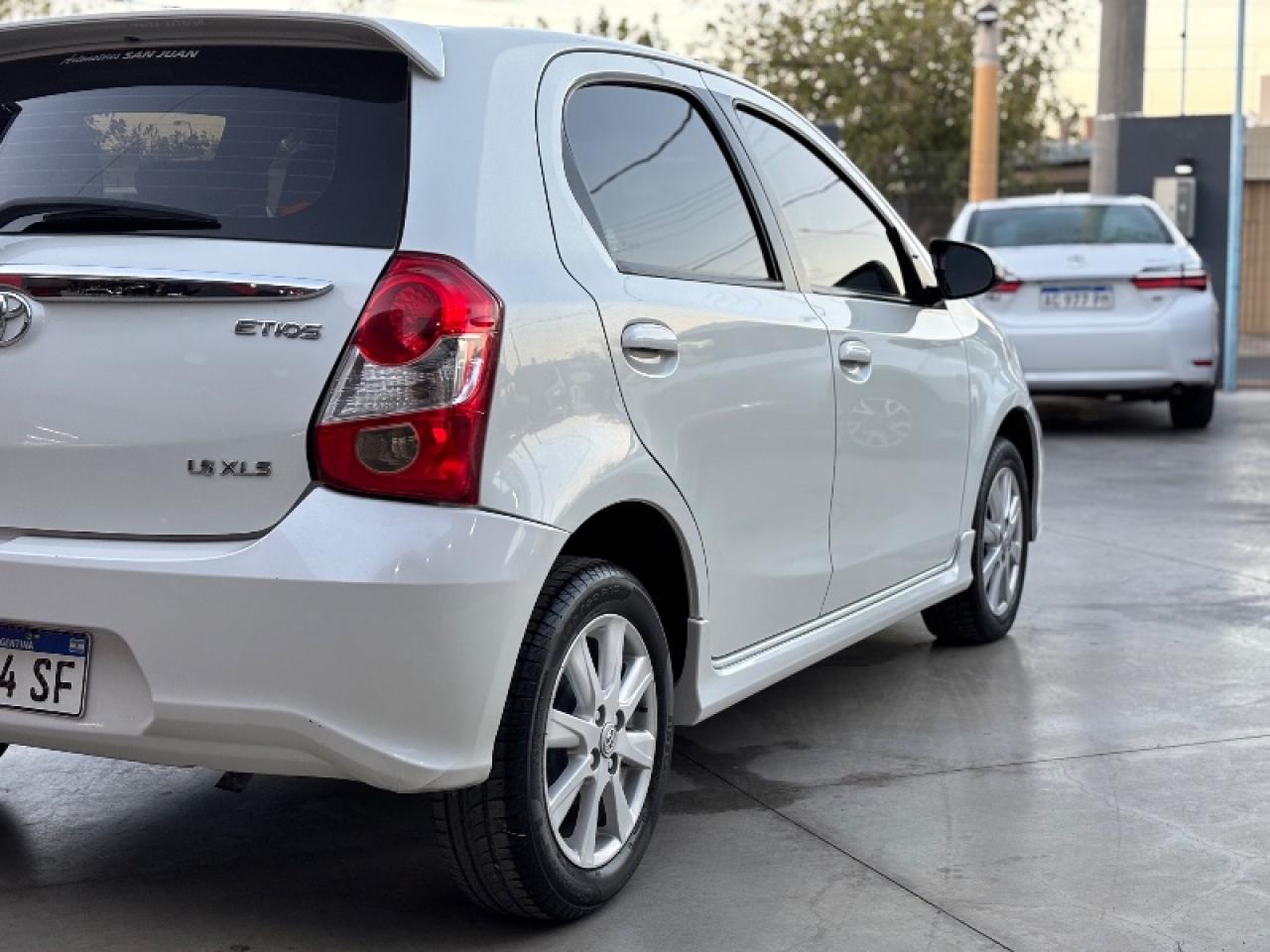 Miniatura 6