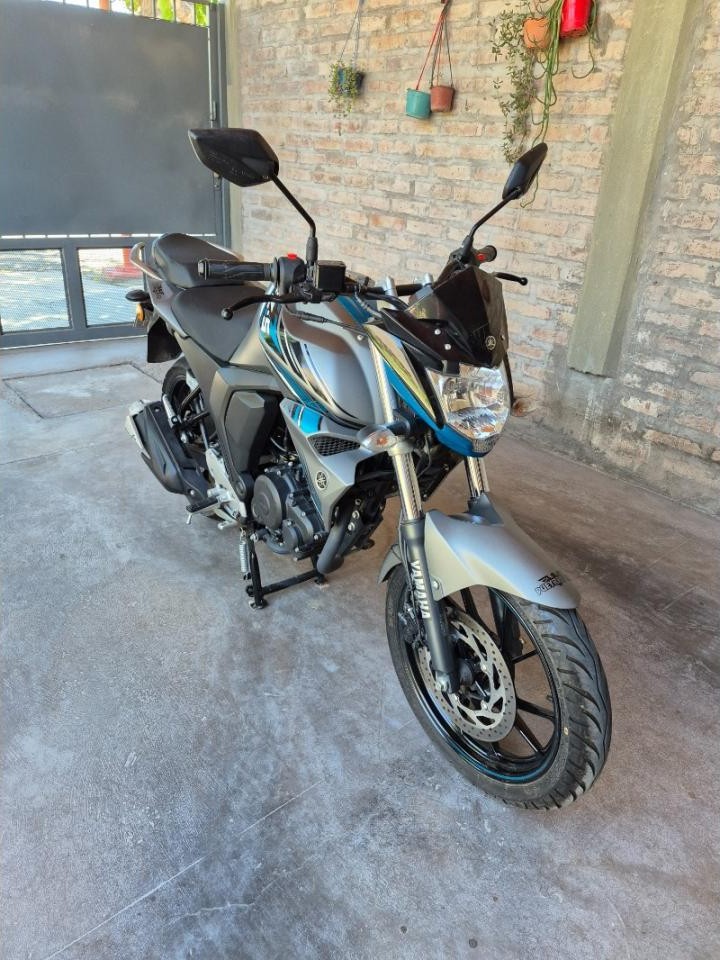 Nueva Yamaha Fz Fi 2021 4000 Kms