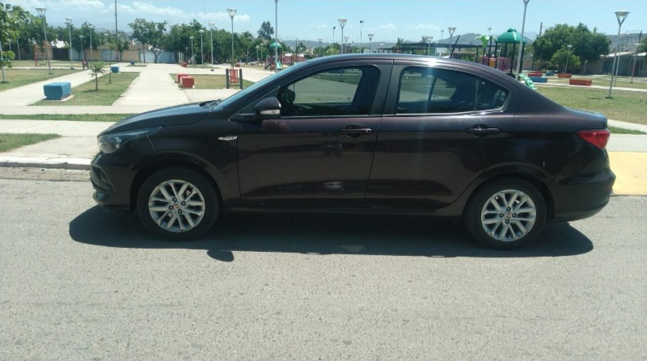 Fiat Cronos 1.3 Drive Furefly   Mt 2018 Gnc,