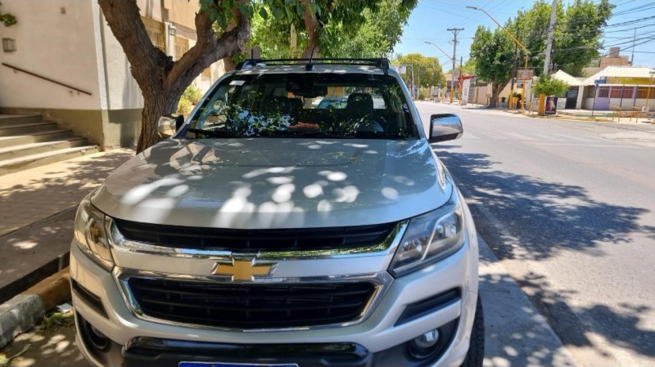 Permuto Por Mayor O Vendo Chevrolet S10 High Country 4x2 2018  Impecable Con Muchos Accesorios.