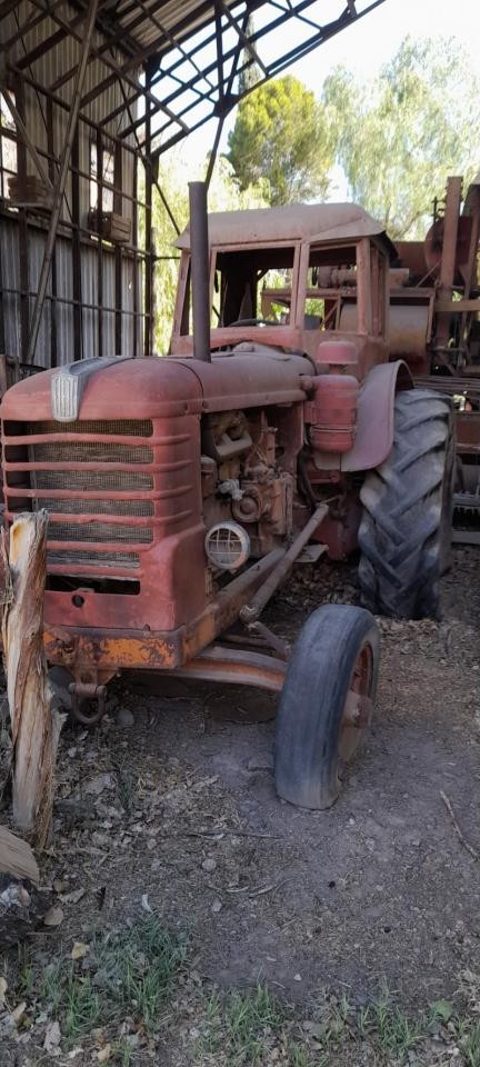 Vendo Al Mejor Postor Tractor Fiat 55 Con Arranque A Motorin