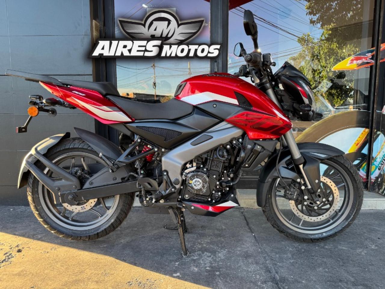 Bajaj Ns 200 New Modelo 0km *** Aires Motos ***financiación Con Dni / Tarjetas De Crédito 12 Meses / Permutas.