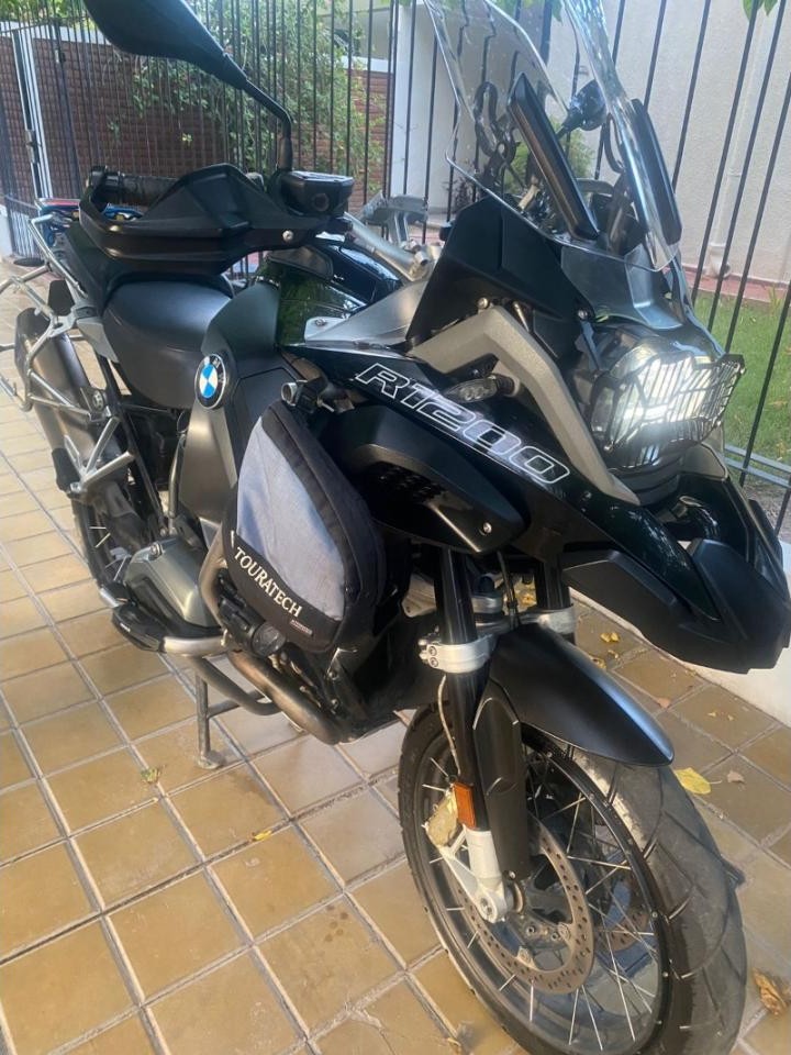 Bmw 1200 Adventure Tri Black. 2019.