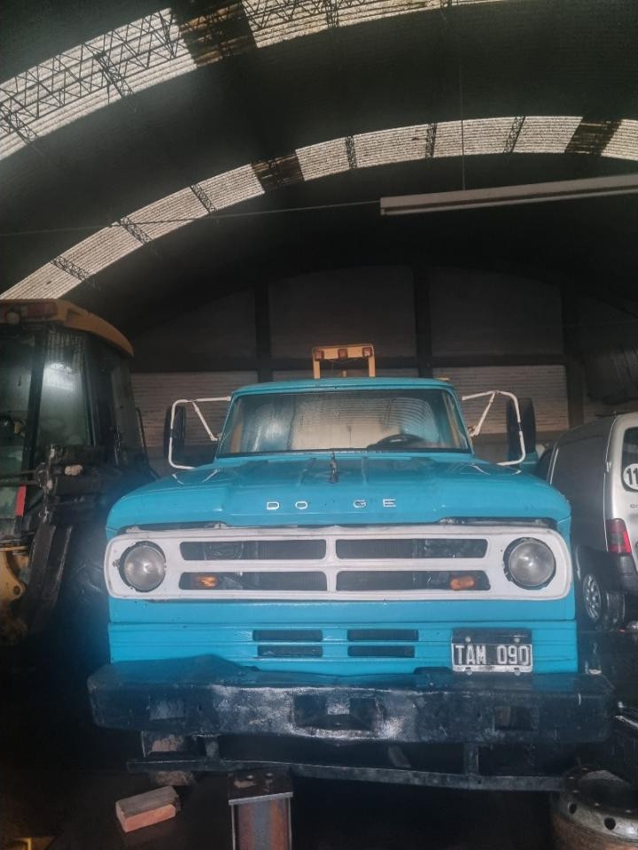 Camión Tanque Dodge Turbo Capacidad 8.000 Lts