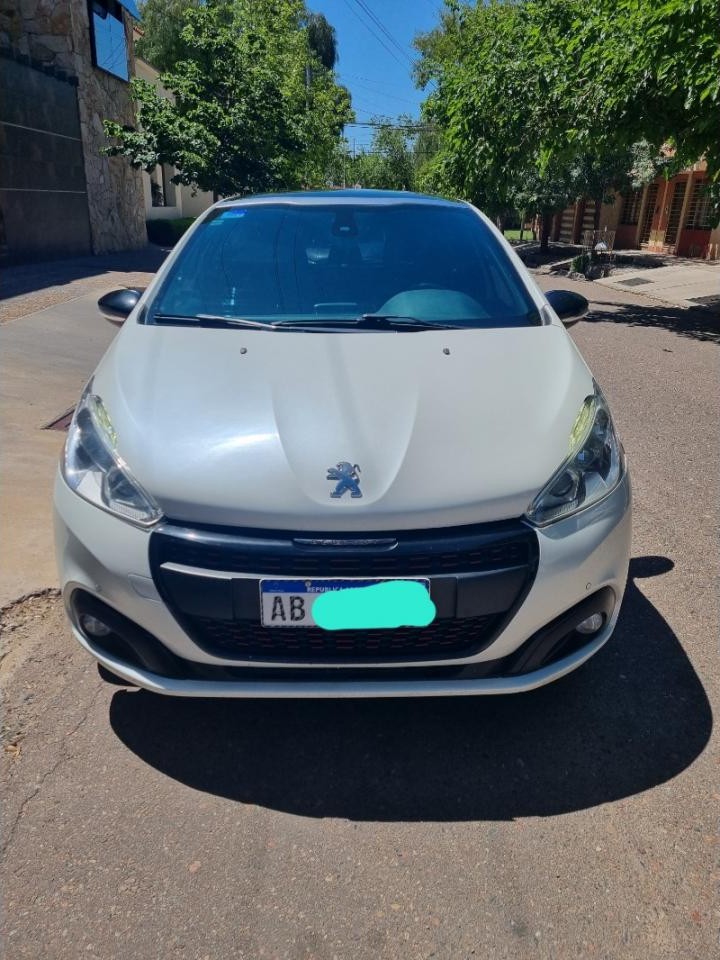 Peugeot 208 Gt 1.6 T 2017