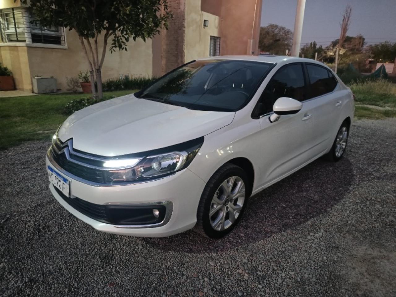 Citroen C4 Lounge 2021 Thp Feelp Mt6. Permuto Menor Valor