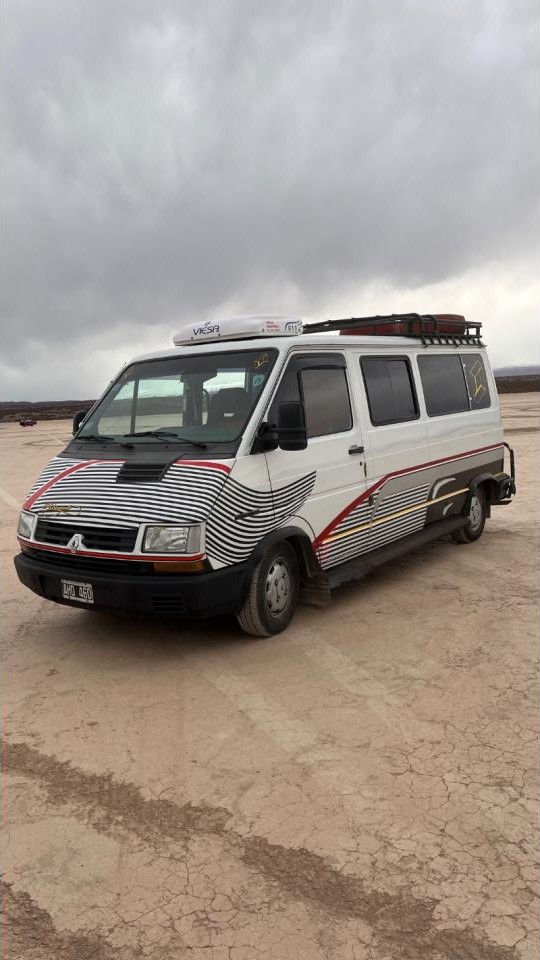 Renault Trafic, Modelo 1994, Motor Iveco 2.4