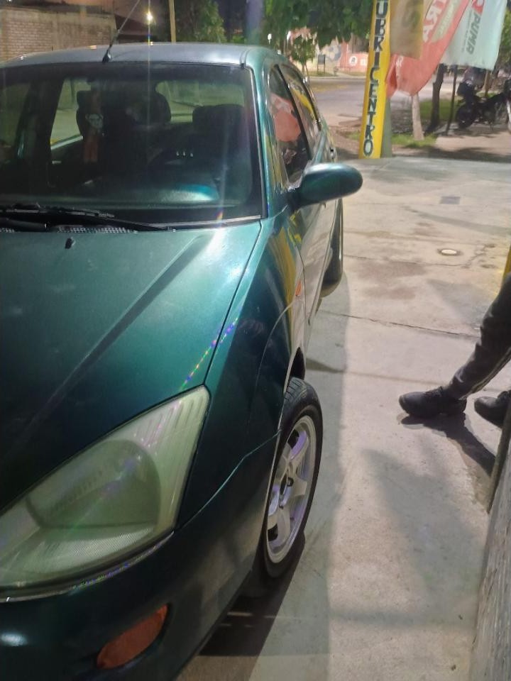 Ford Focus 2001 Guia Nafta Y Gnc Remato Ya $5.900.000 Escucho Ofertas Y Recibo Permutas
