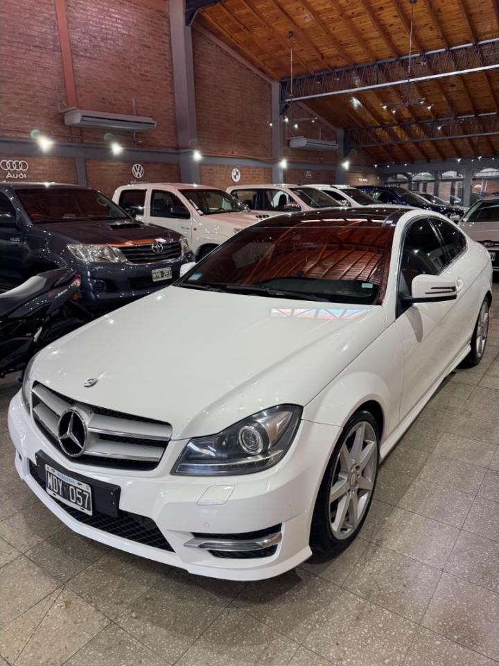 Mercedes Benz C250 2013 Impecable Coupe