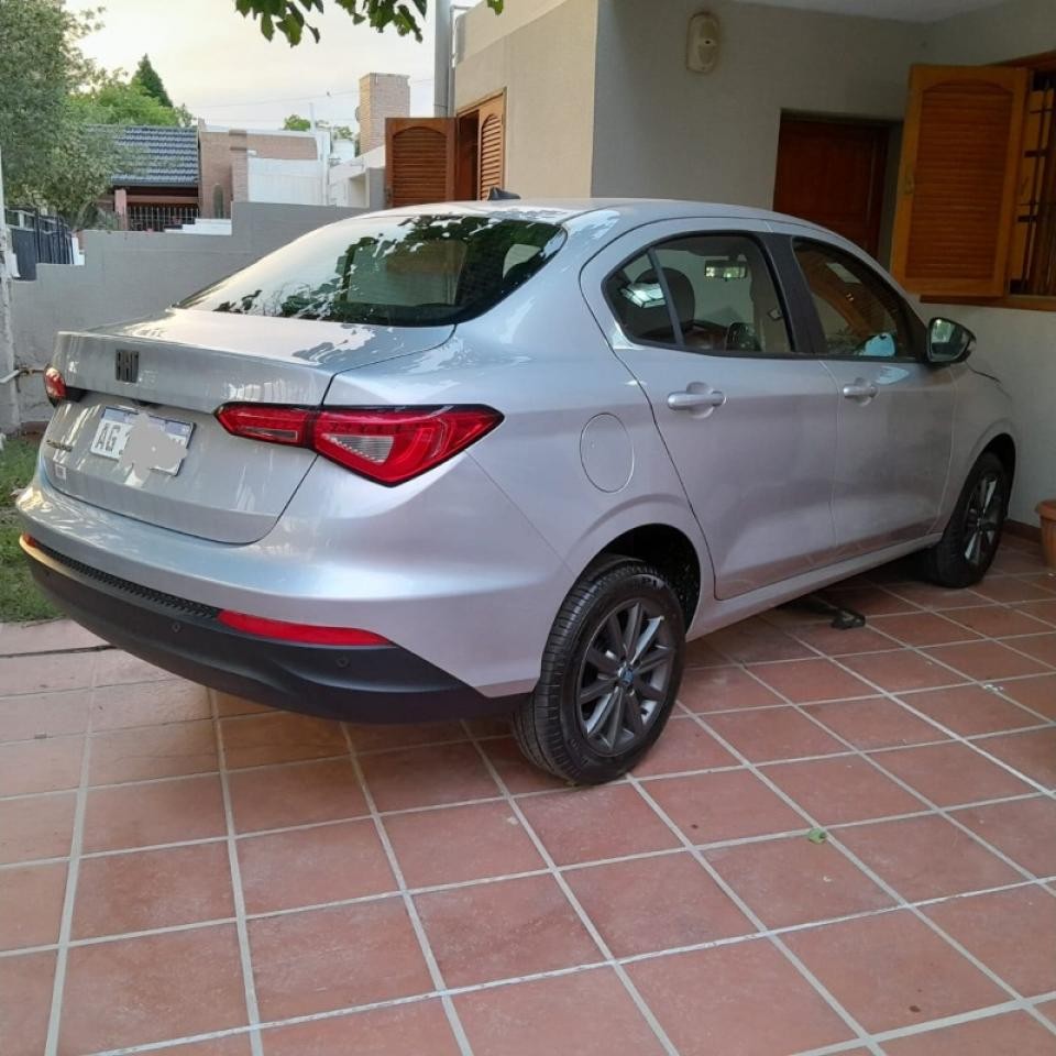 Fiat Cronos Drive Plus 0km