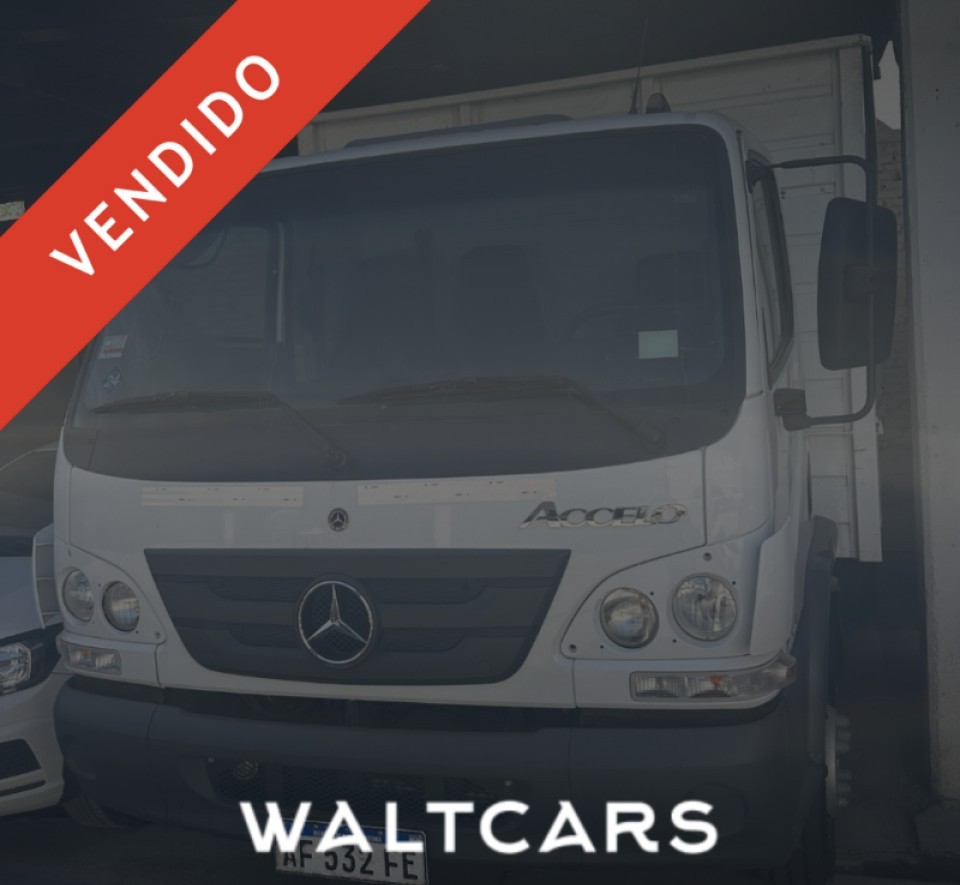 Camión Mercedes Benz Accelo 1016/39 / Modelo 2022 / Automático