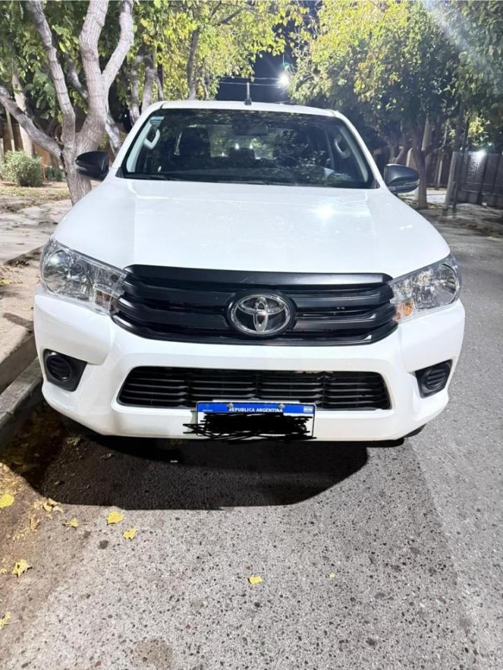 Toyota Hilux 4x4 D7c 2.4 Tdi