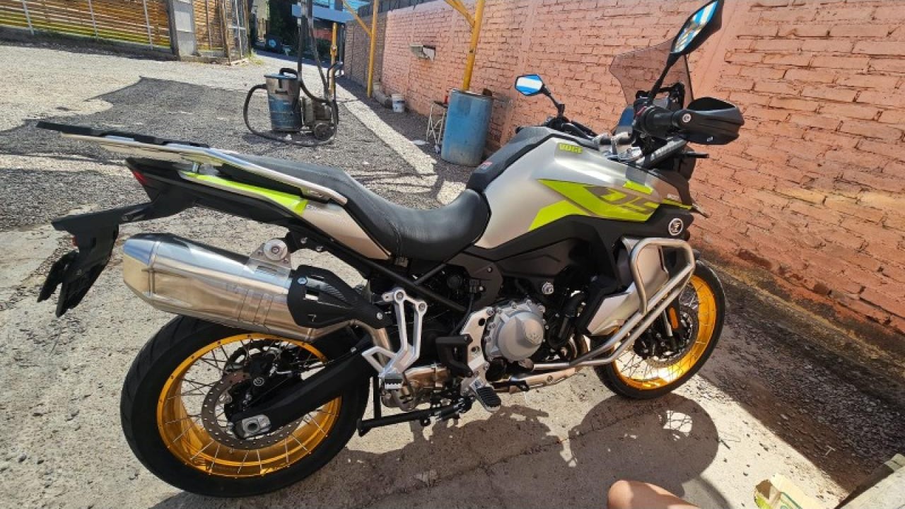 Voge 900 Dsx