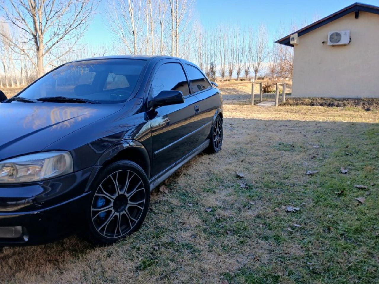 Chevrolet Astra Cupe 2.0