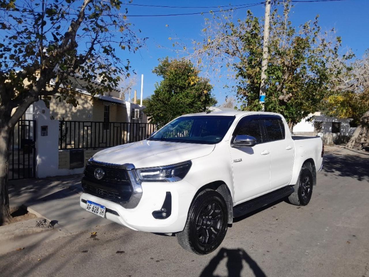 Toyota Hilux 2022 Srv Automática