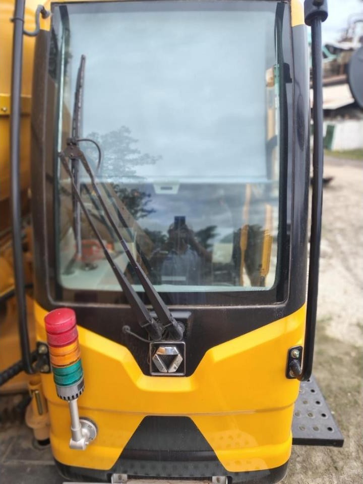 Miniatura 8