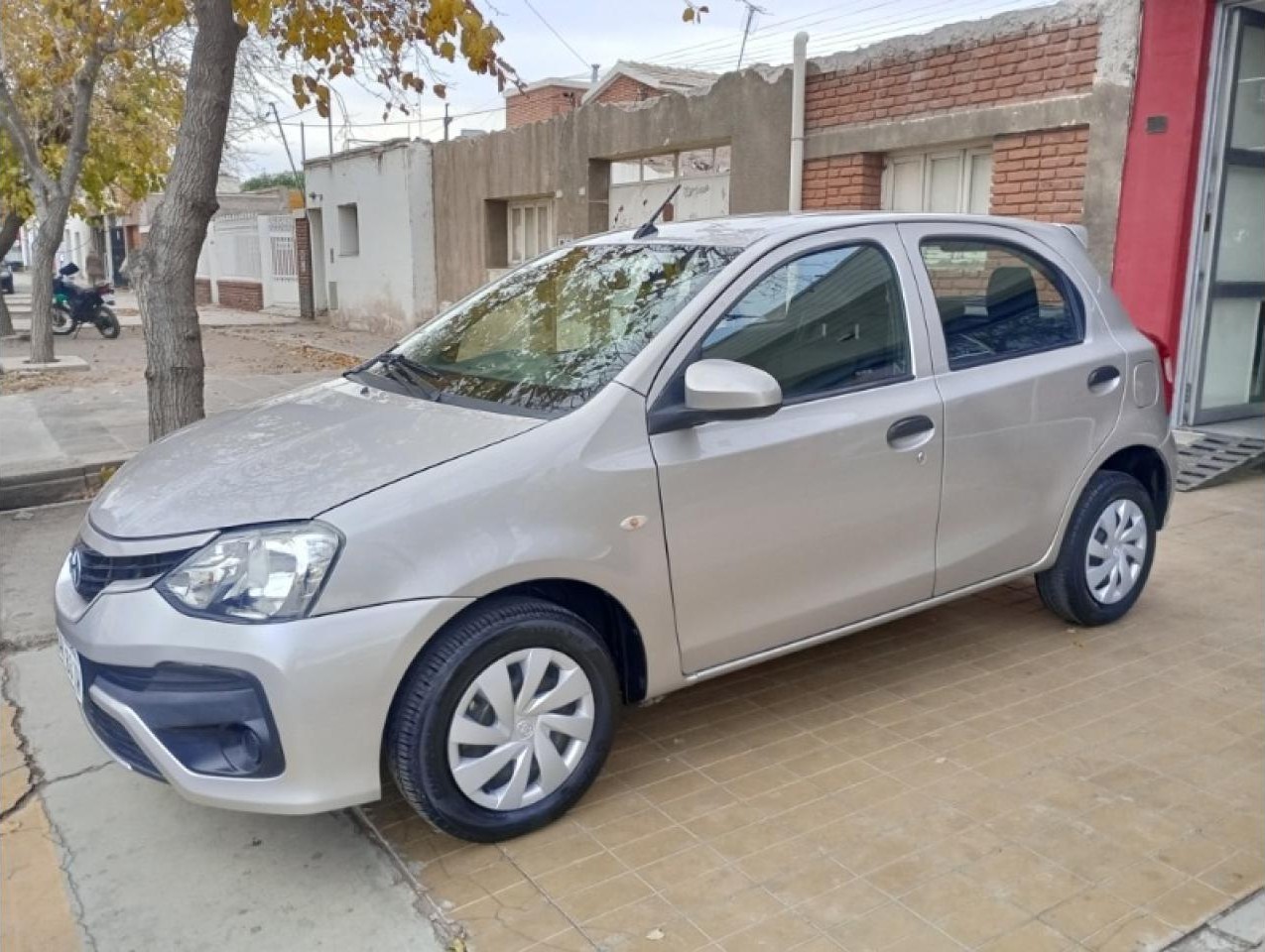 Miniatura 2
