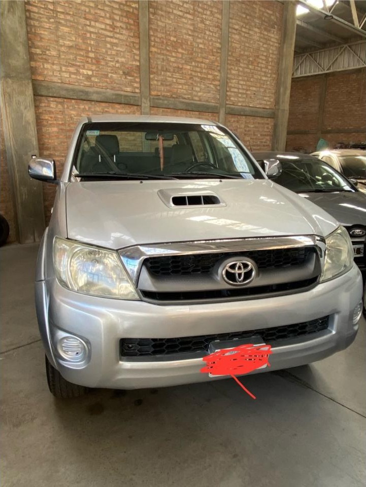 Toyota Hilux,2010. Doble Cabina Srv 4x4 -3.0  Impecable