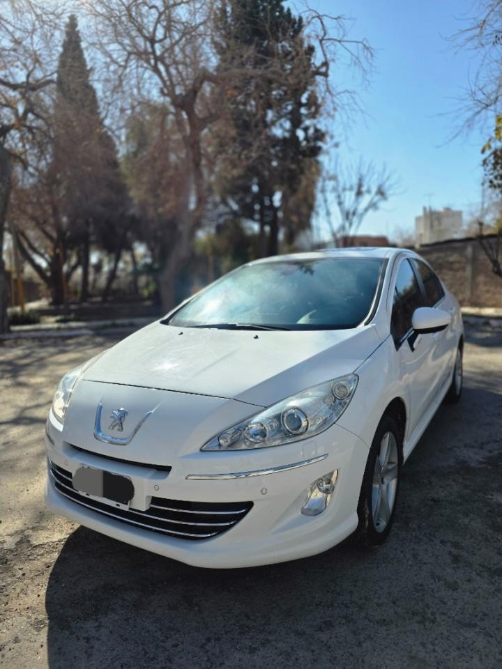 Peugeot 408 Feline 2.0 2014