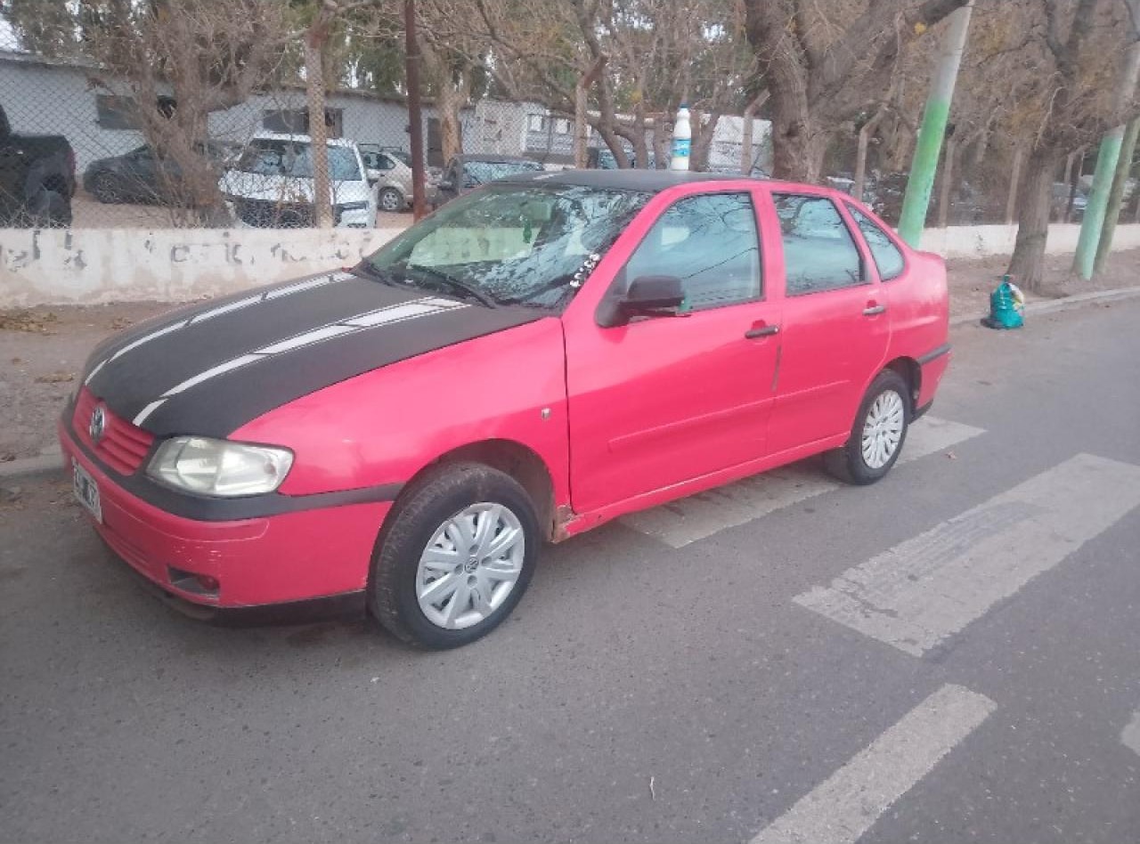Volkswagen Polo 1.9 Se 2005 Título Tarjeta Y 08