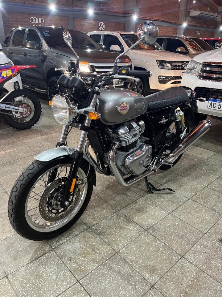Royal Enfield Interceptor 800km