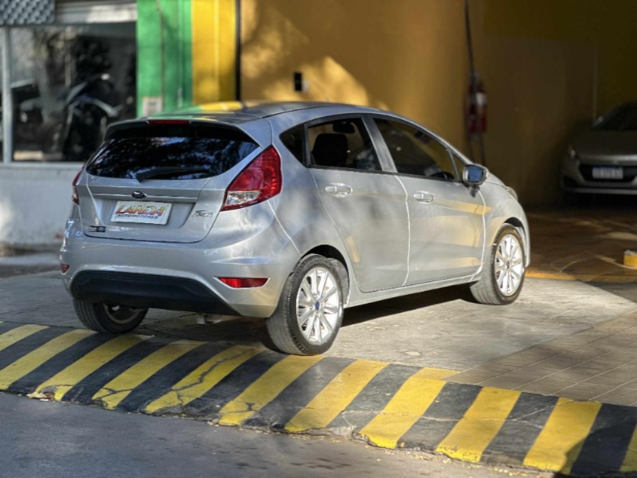 Miniatura 6