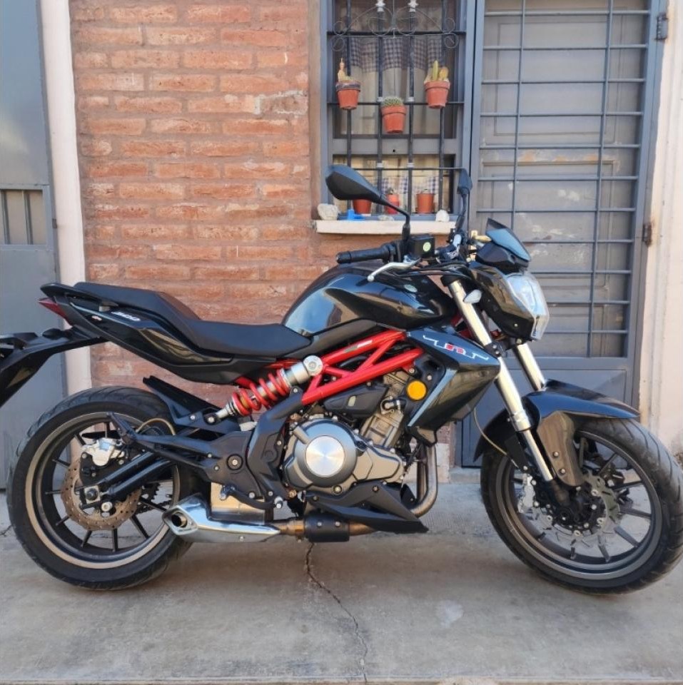 Benelli Tnt 300 2019