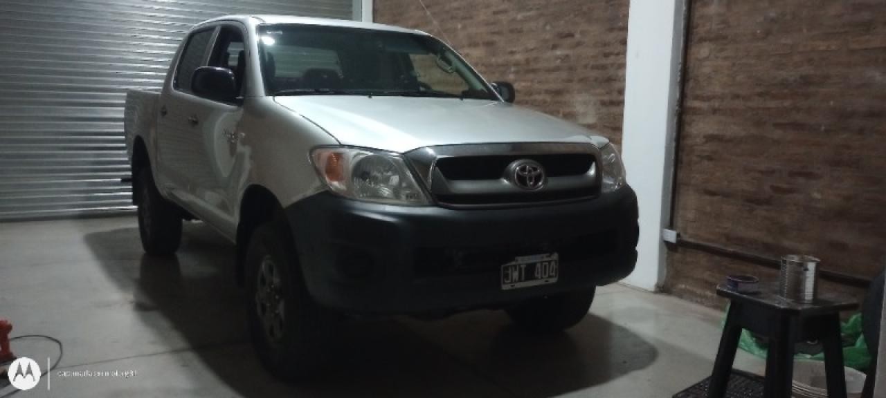 Toyota Hilux 4x4 Deluxe 2011 Impecable