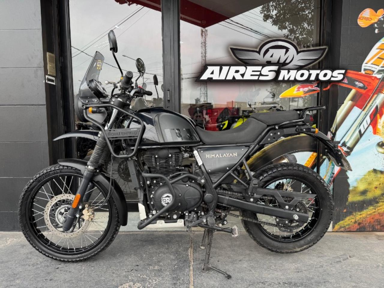 Royal Enfield Himalayan 411  *** Aires Motos *** Financiación Con Dni / Tarjetas De Crédito 24 Meses / Permut