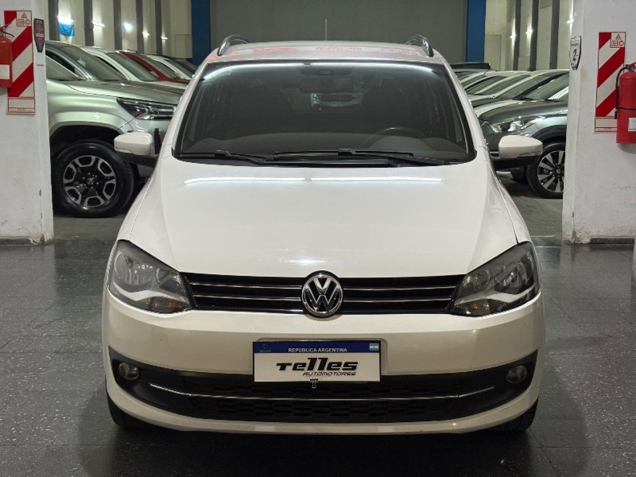 Volkswagen Suran Highline 5d Motion 2014