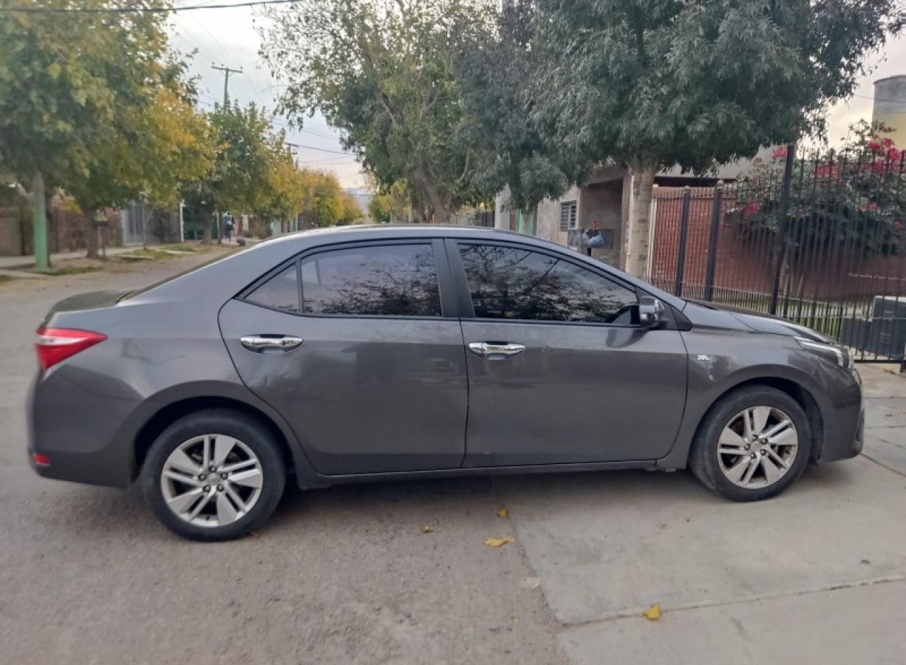 Toyota Corolla Xei 2015