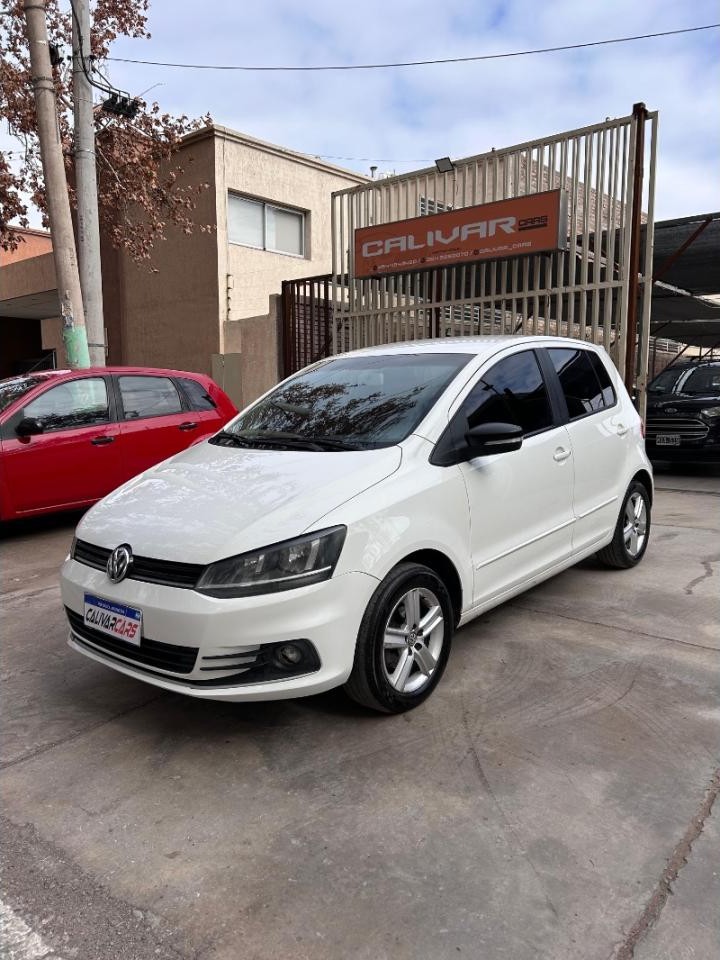Volkswagen Fox Trendline 1.6 Con Gnc, 2015