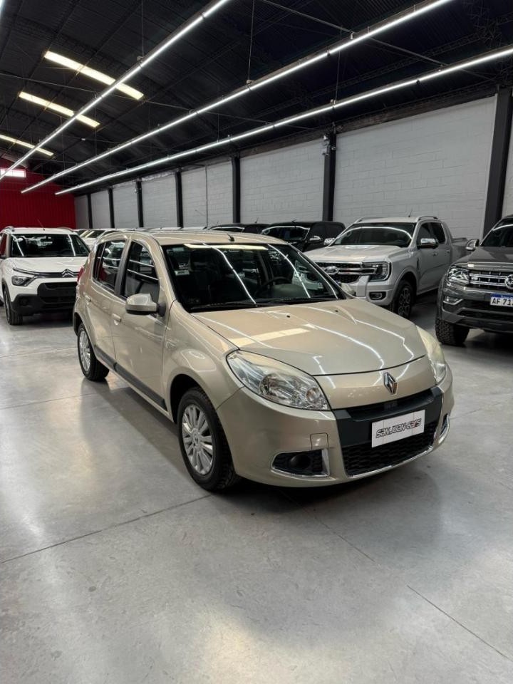 Renault Sandero 1.6 16v Luxe (tope De Gama) 2011. Impecable
